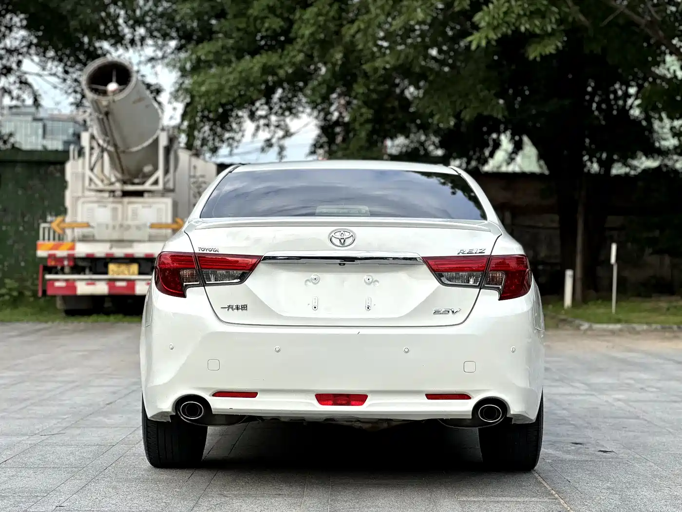 Toyota Reiz 2013 2.5V Premium Edition фото 7