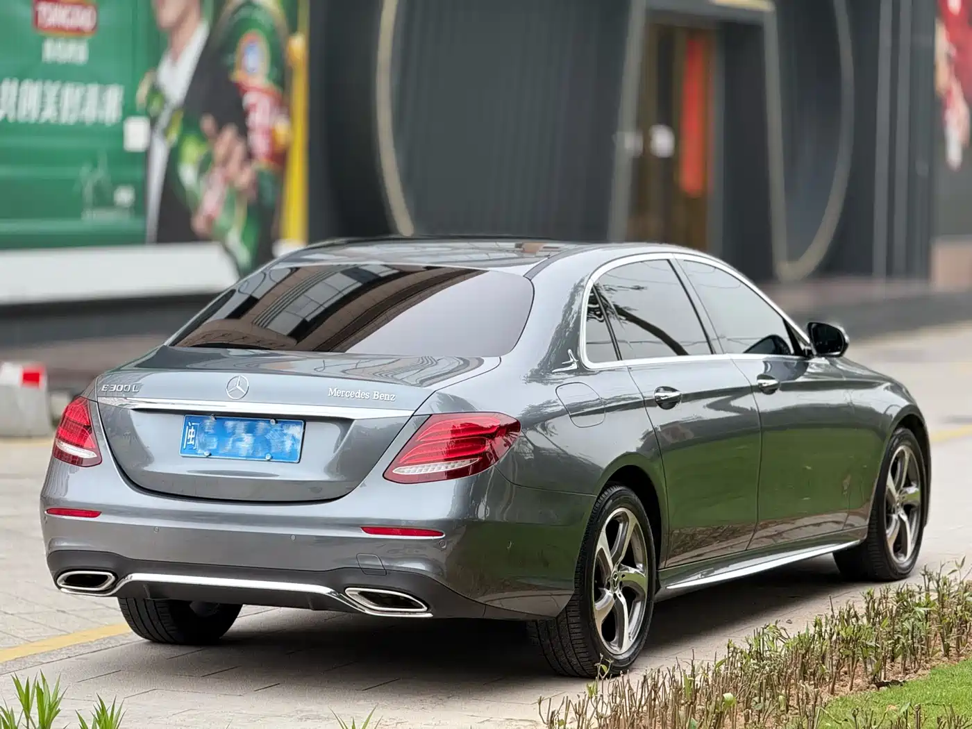 Mercedes-Benz E-Class 2017 E 300 L Sport Luxury фото 4