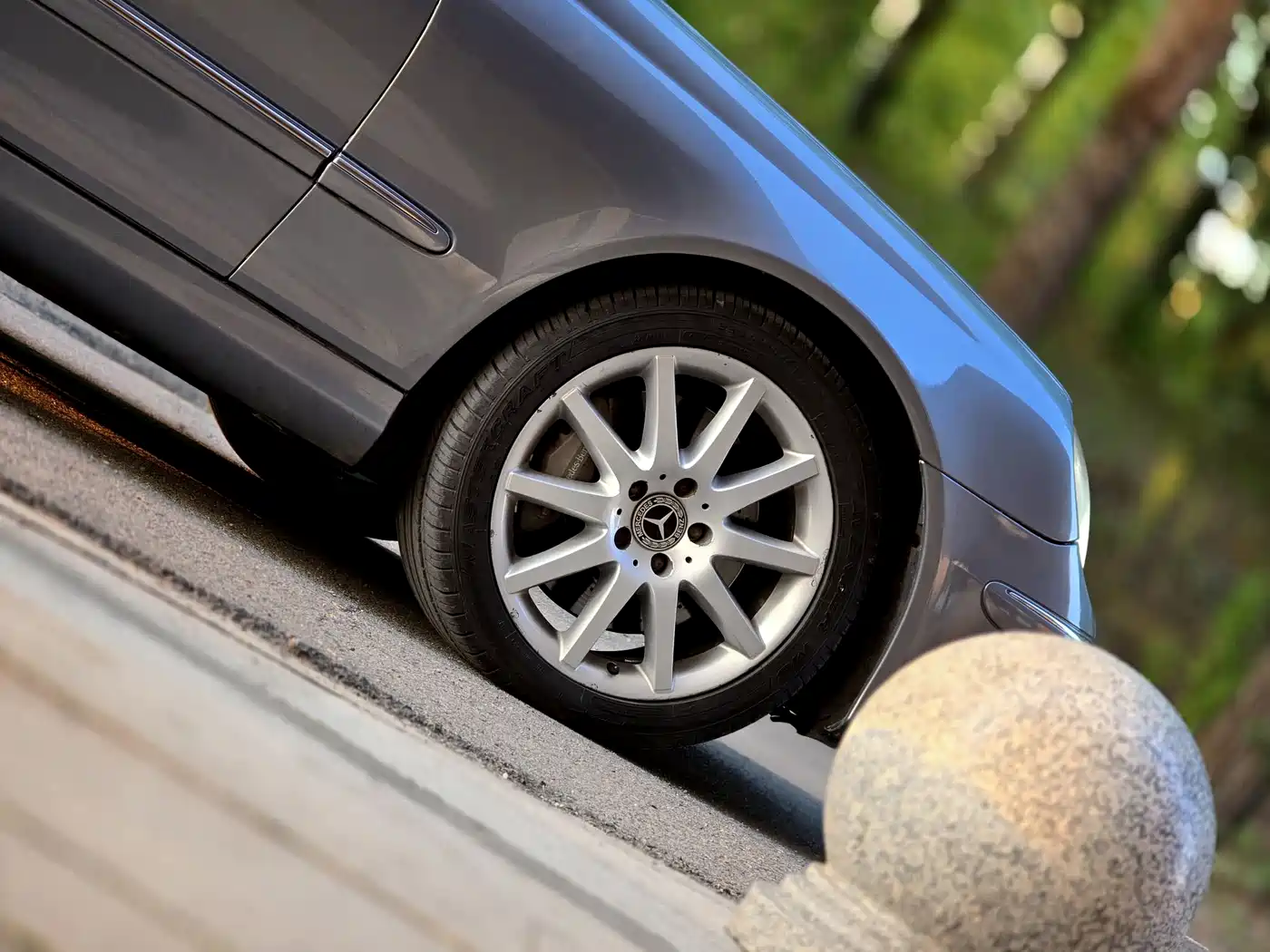 Mercedes-Benz CLK-Class 2006 CLK 280 Coupe фото 8