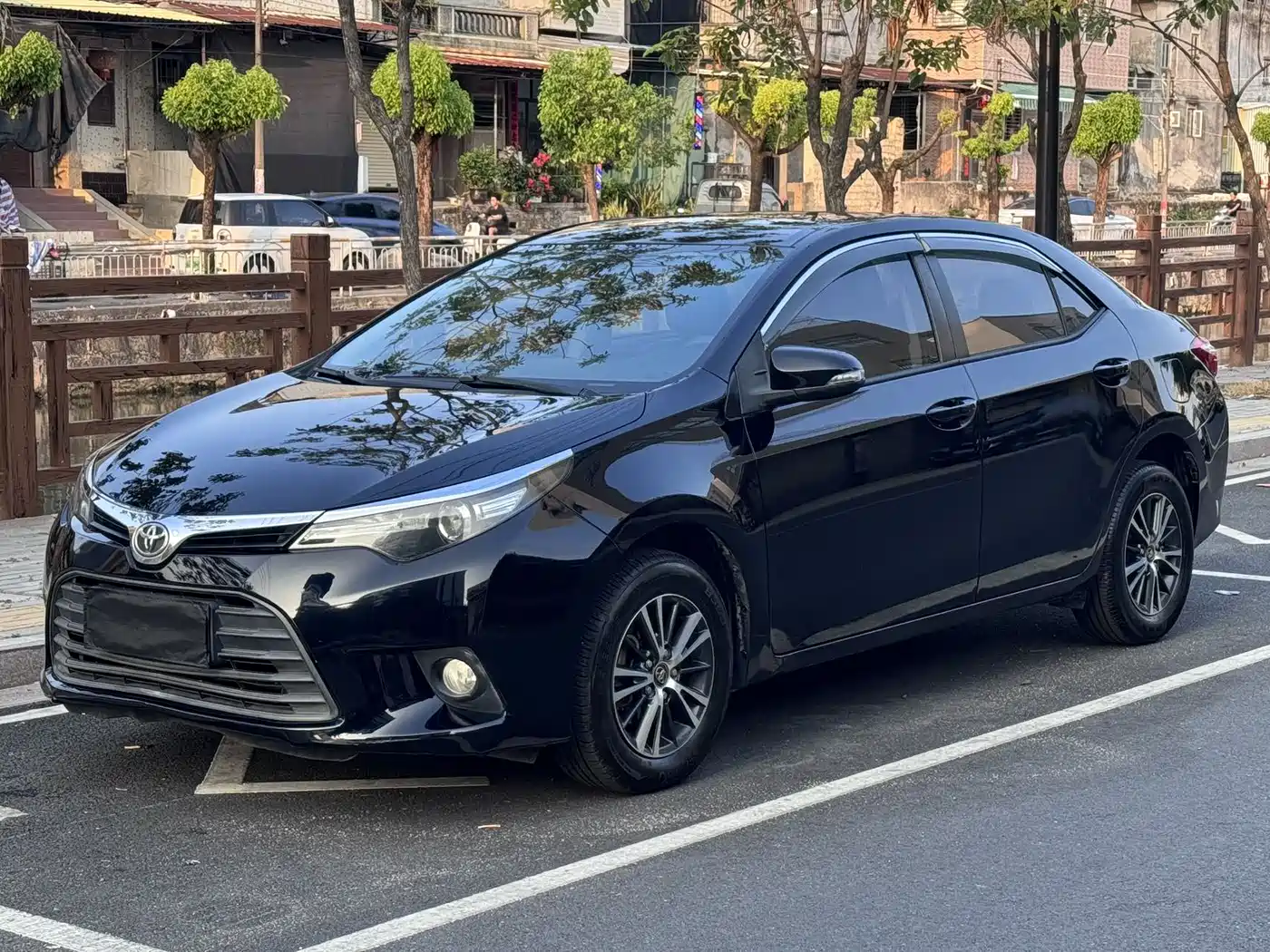 Toyota Levin 2014 1.6G CVT Elite Edition фото 2
