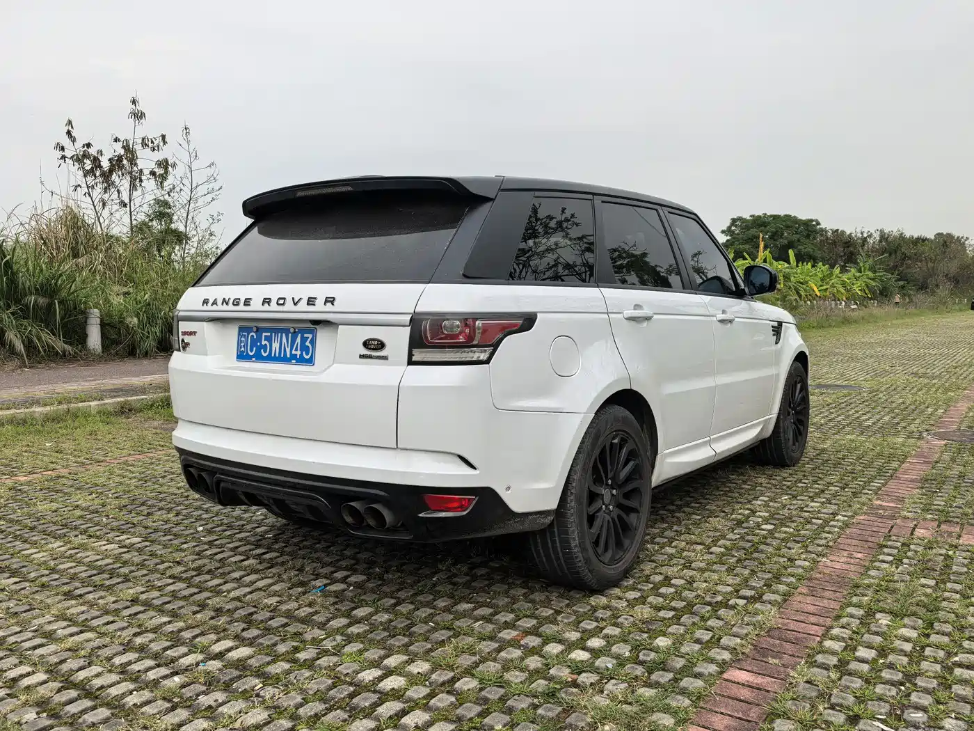 Land Rover Range Rover Sport 2015 3.0 SC V6 HSE фото 9
