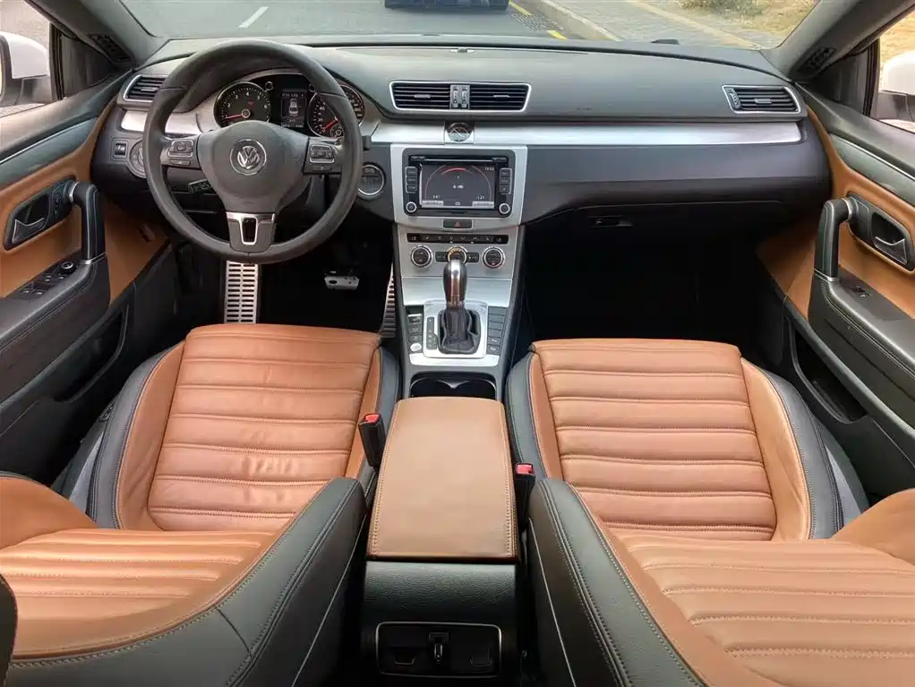 Volkswagen FAW-Volkswagen CC 2015 1.8TSI Luxury фото 11