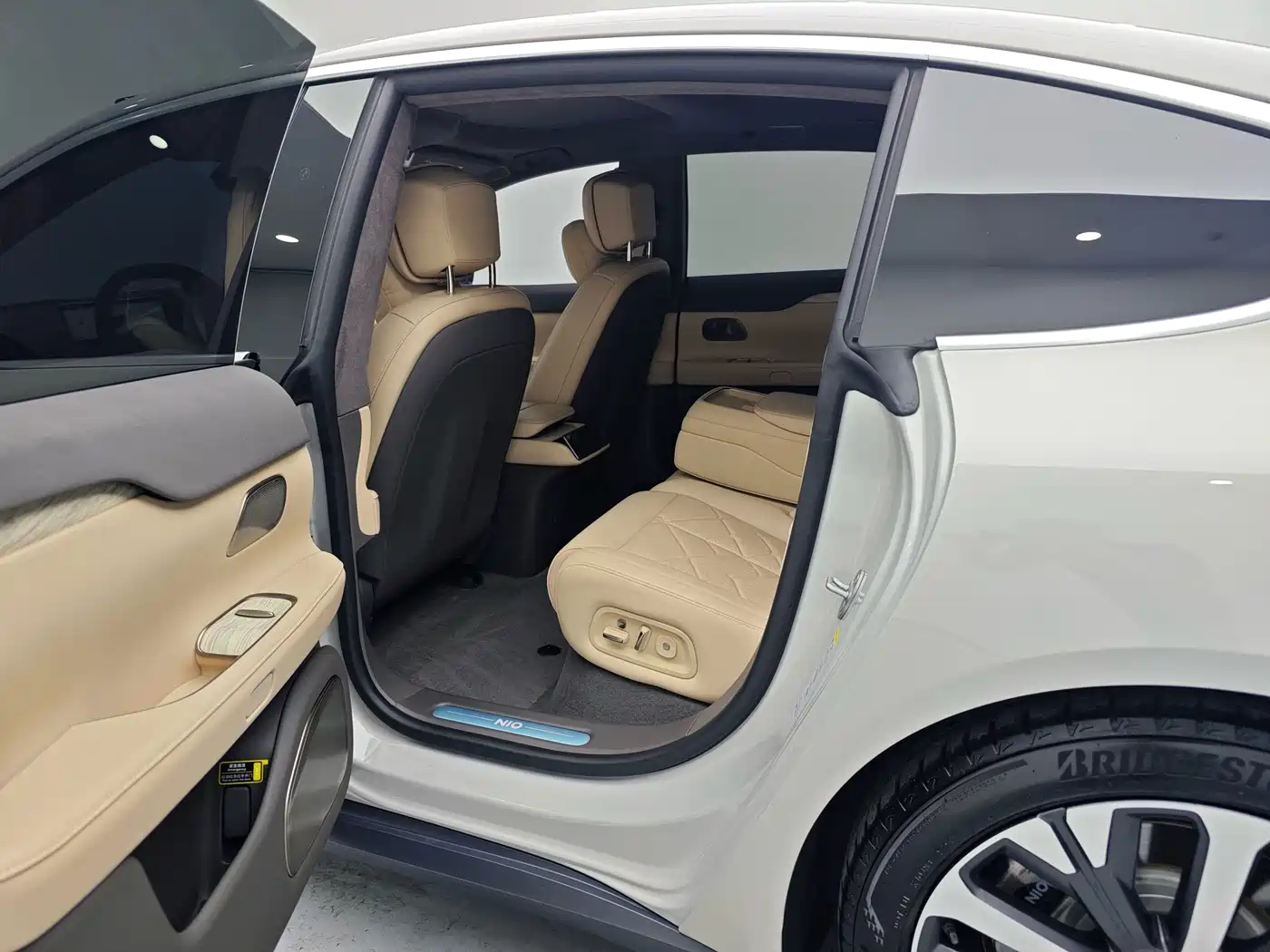 NIO ET7 2025 2024 75kWh Executive Edition