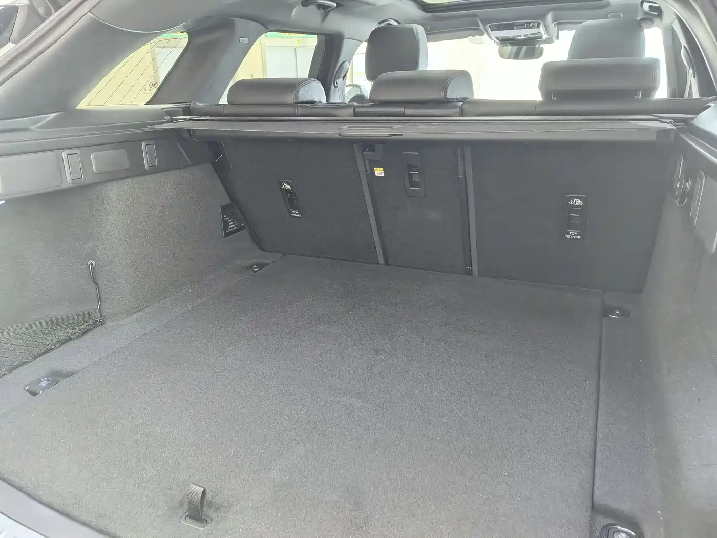 Land Rover Range Rover Velar 2024 Dynamic SE фото 14