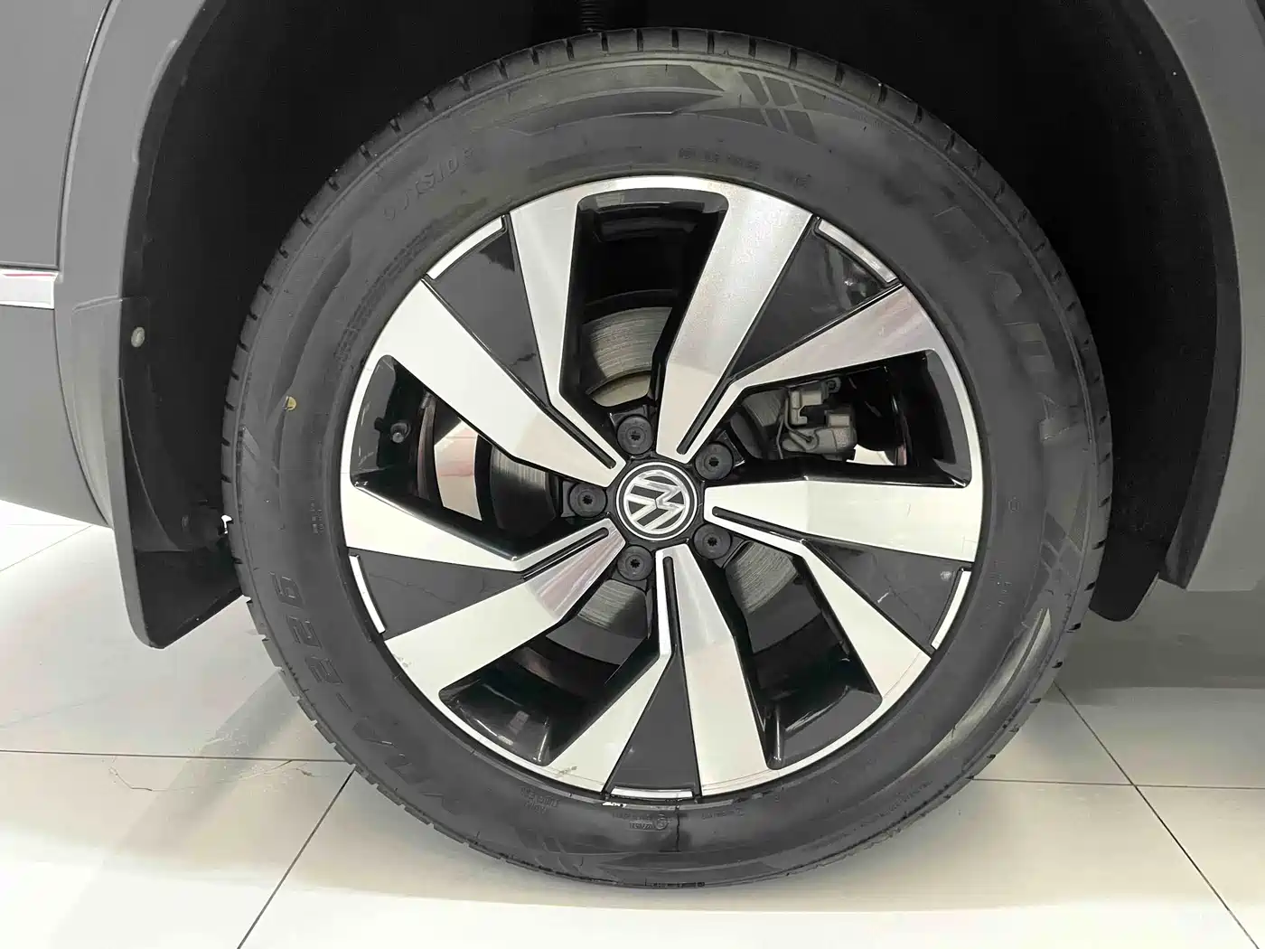Volkswagen Tayron 2022 280TSI 2WD Luxury Smart Connect Edition фото 18
