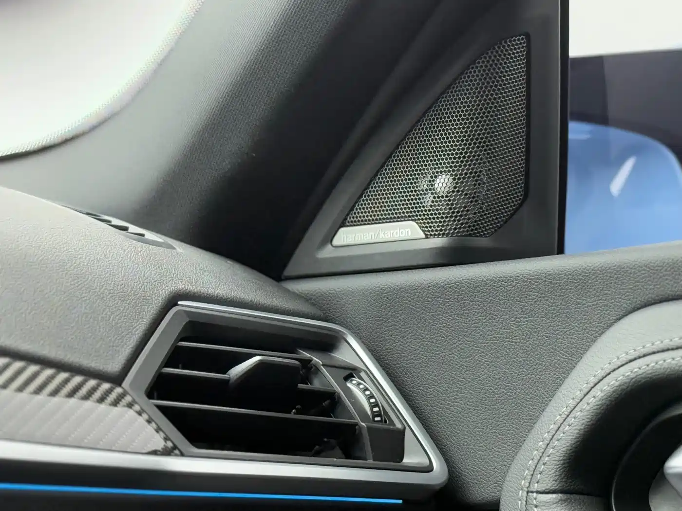 BMW M2 2023 Model M2 фото 10
