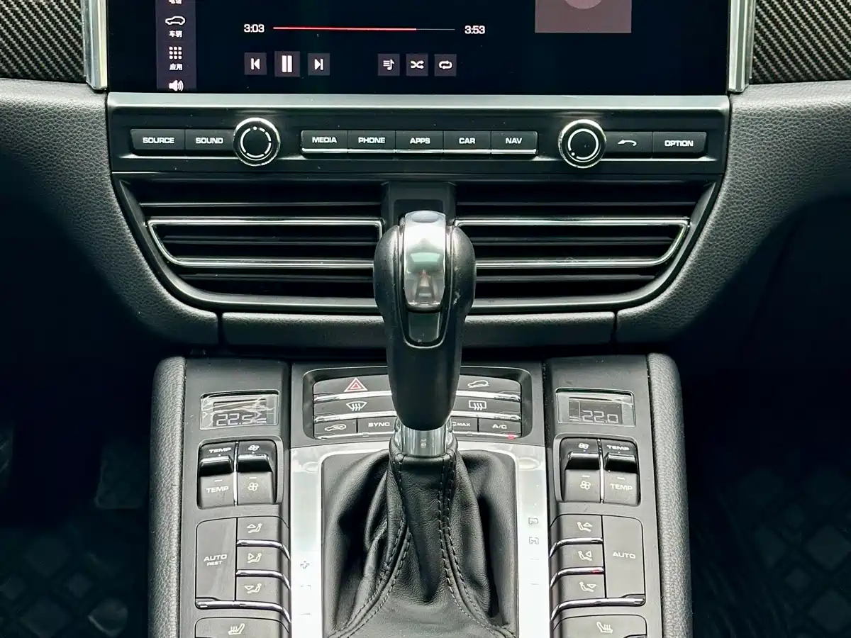 Porsche Macan 2018 Macan 2.0T фото 10