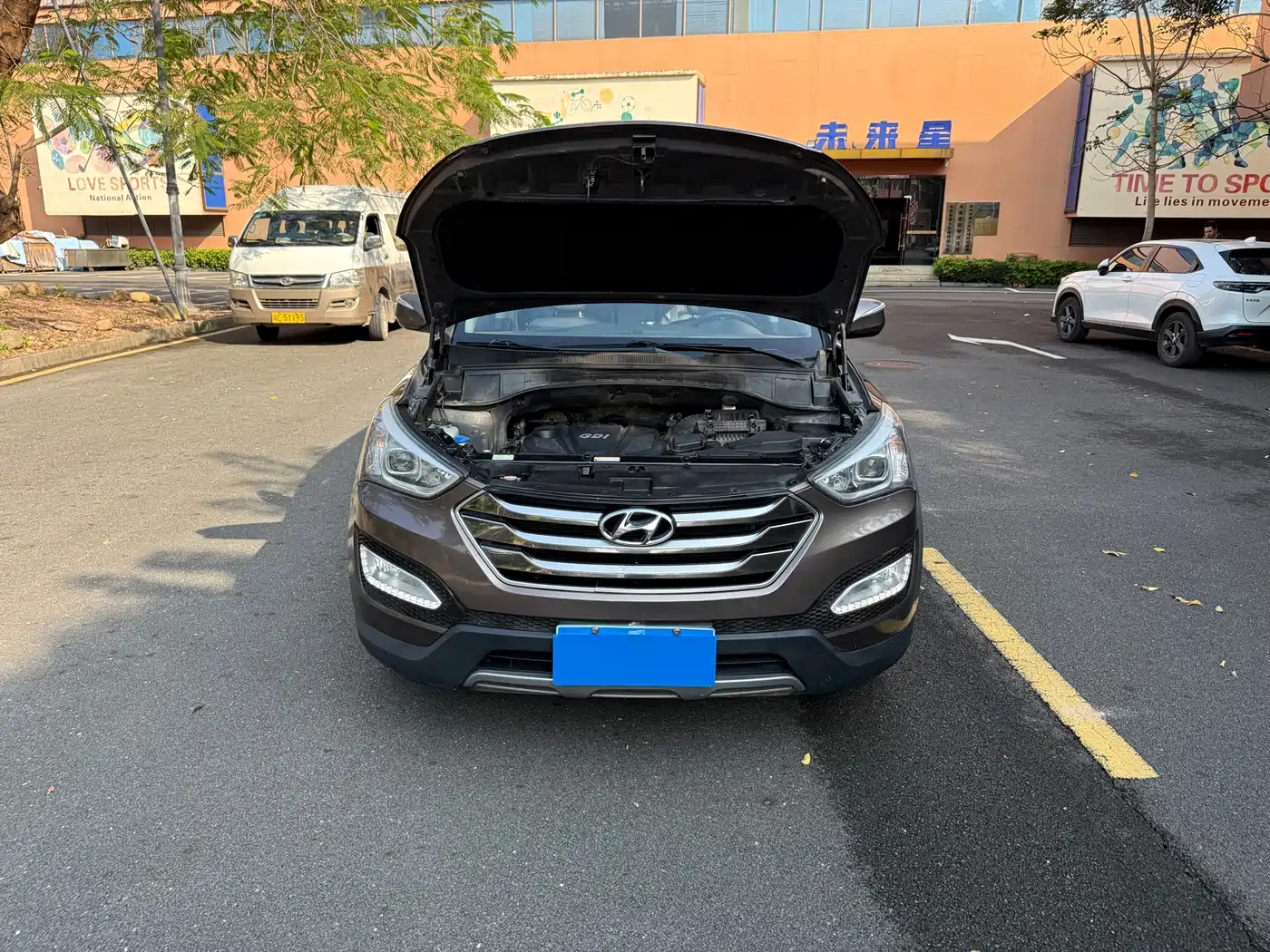 Фото 15 - Hyundai Santa Fe