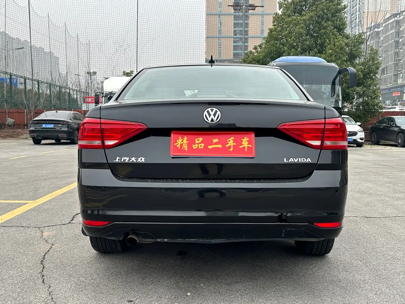Volkswagen Lavida 2017 1.6L Automatic Trend Edition фото 8