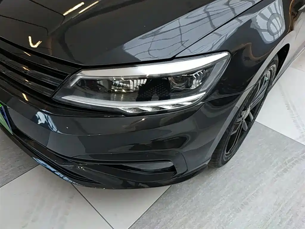 Volkswagen Lamando 2021 280TSI DSG Comfort Edition фото 24