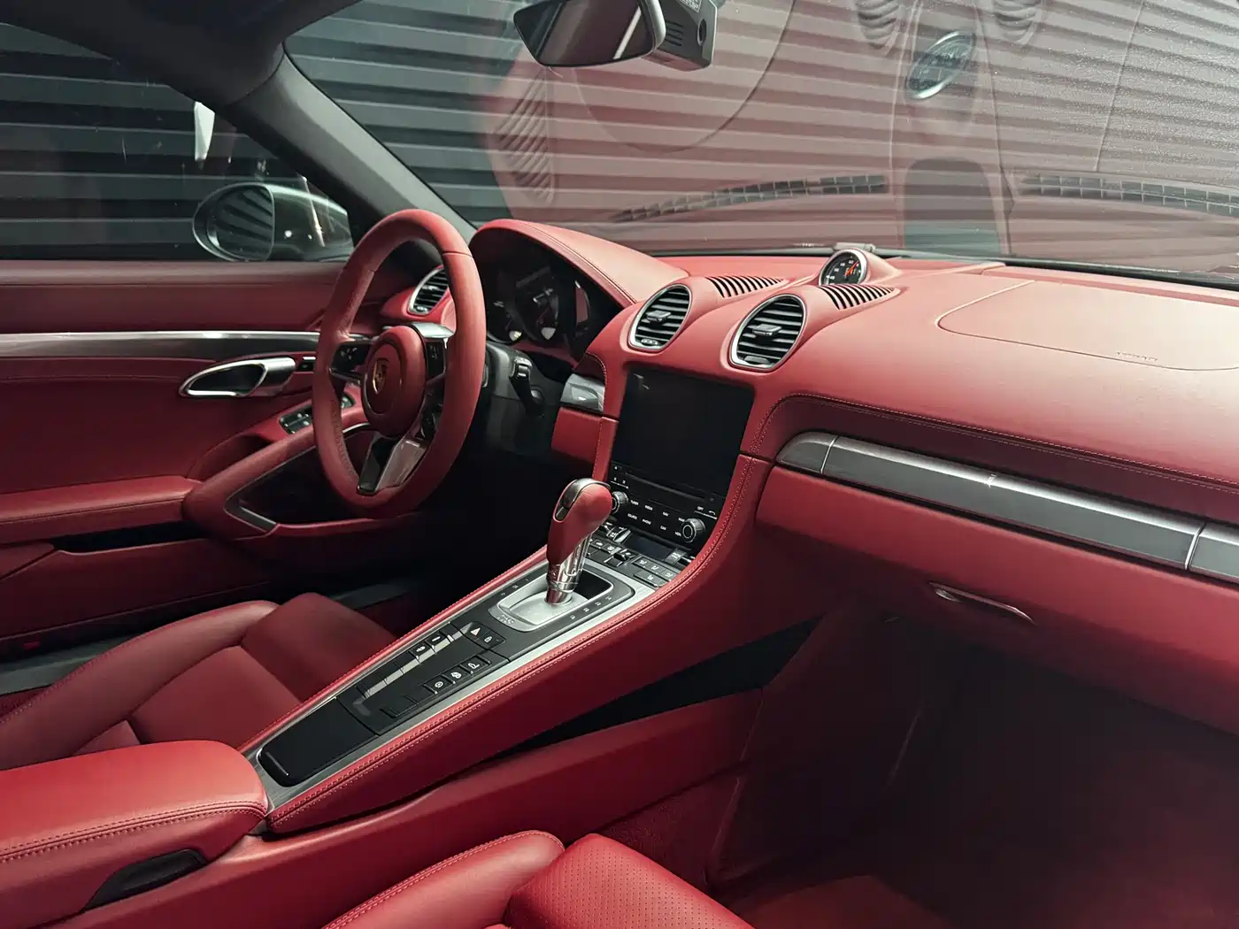 Porsche 718 2022 Cayman 2.0T фото 15