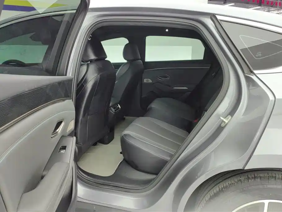 BYD Qin L 2024 DM-i 120KM Leading фото 11