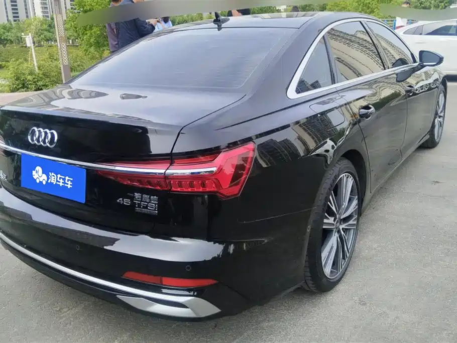Audi A6L 2024 45 TFSI quattro Premium Dynamic фото 3