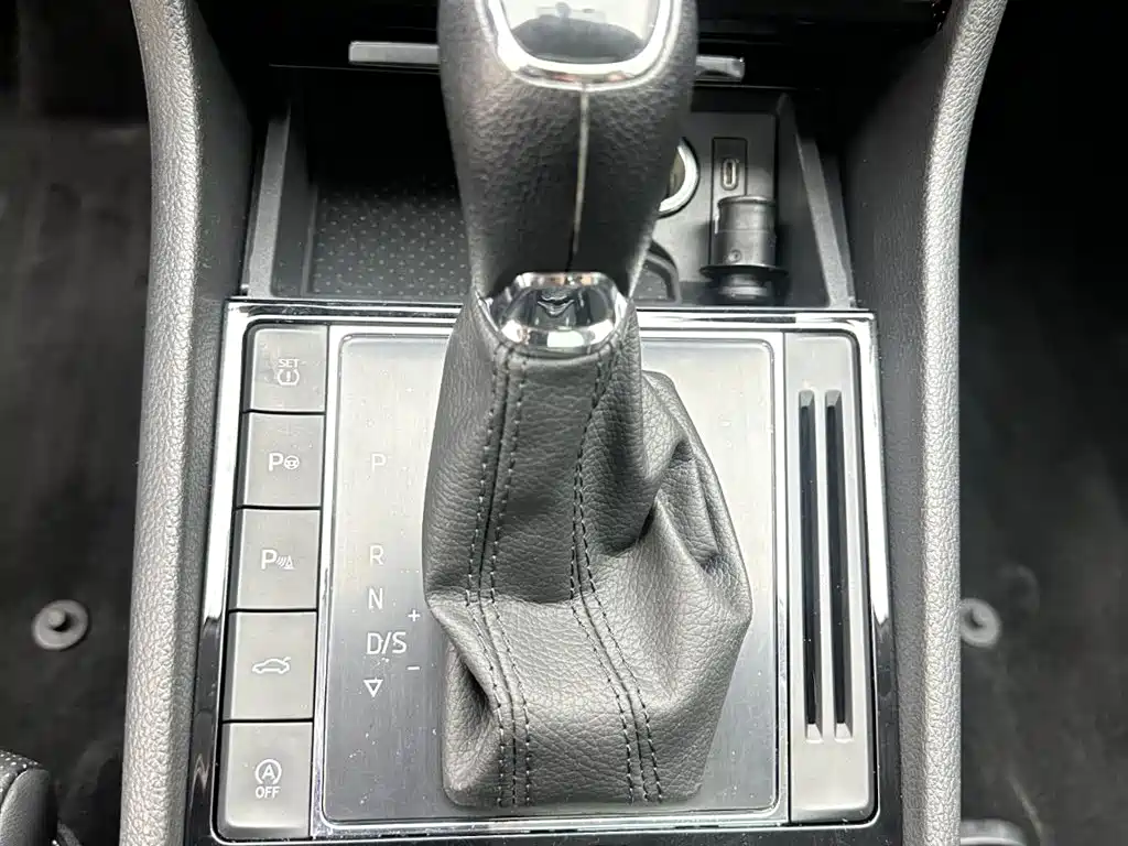 Škoda Superb 2023 Facelift TSI280 DSG Premium Edition фото 13