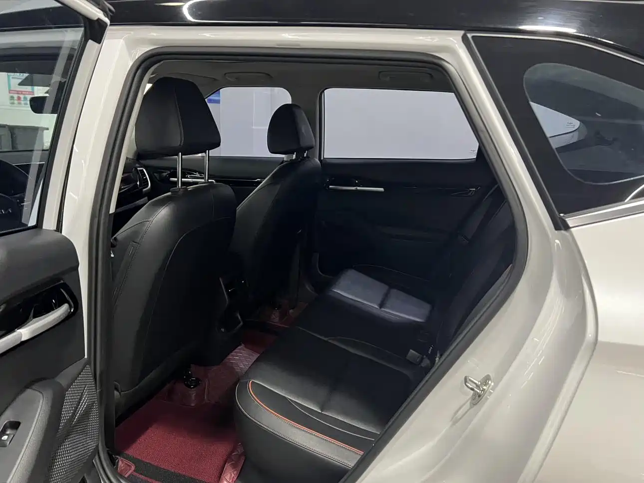 Kia Seltos 2023 1.5L CVT Luxury Edition фото 8