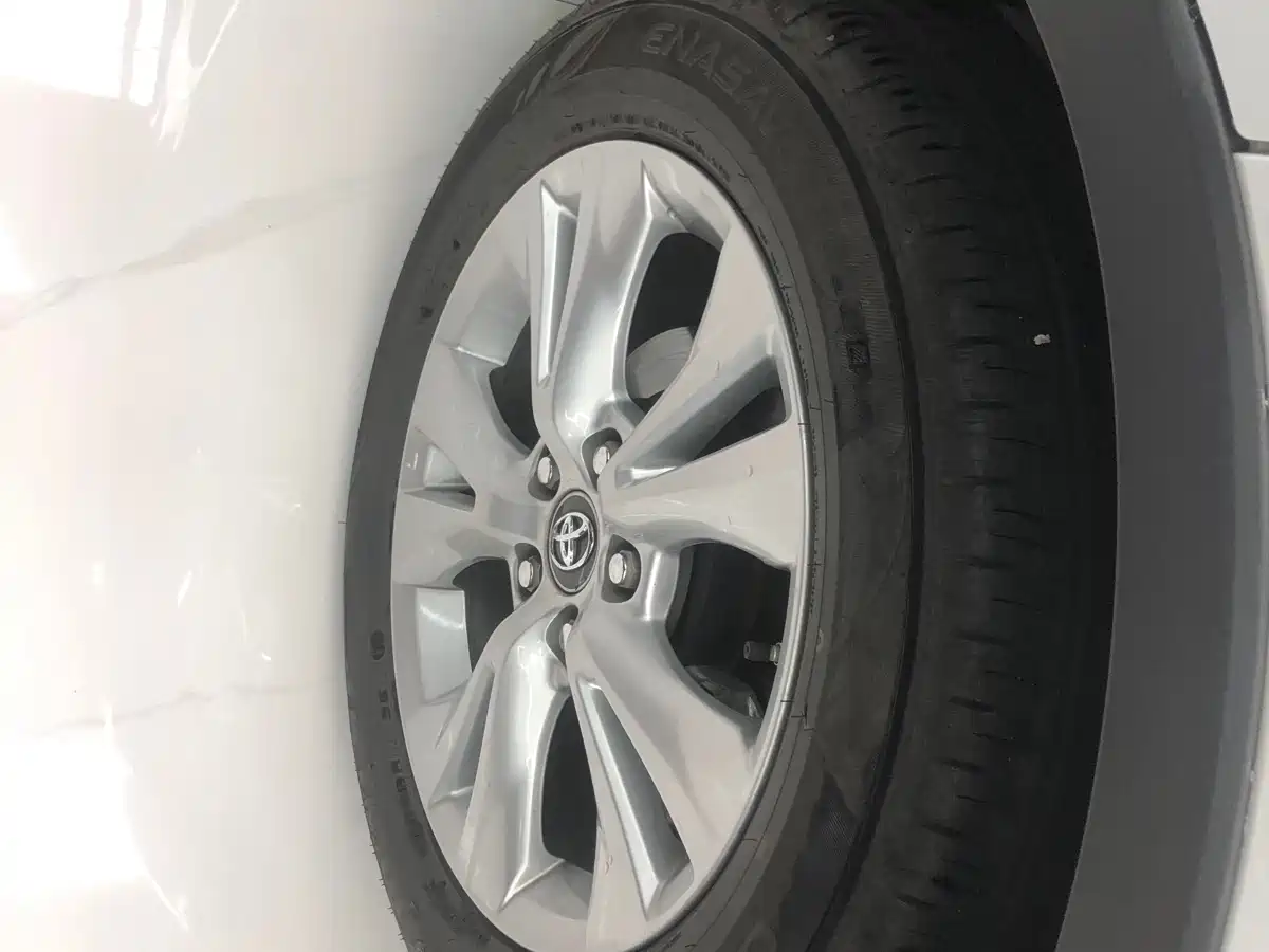 Toyota IZOA 2022 2021 2.0L Yixiang Edition