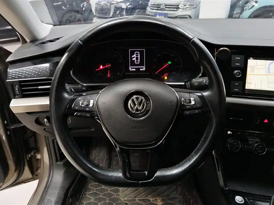 Volkswagen Passat 2020 330TSI Elite Edition China VI фото 15