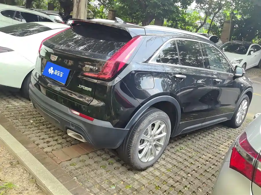 Cadillac XT4 2021 28T FWD Technology Edition фото 3
