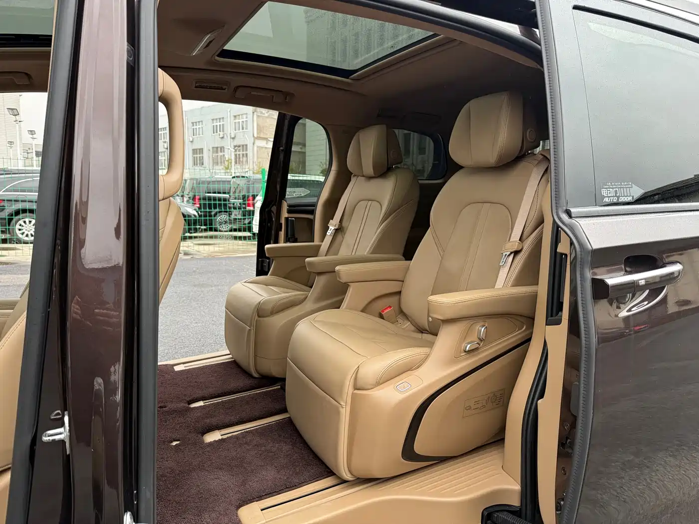 Buick GL8 2021 ES Landlord 653T Luxury фото 20