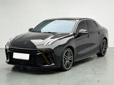 Lynk & Co 03