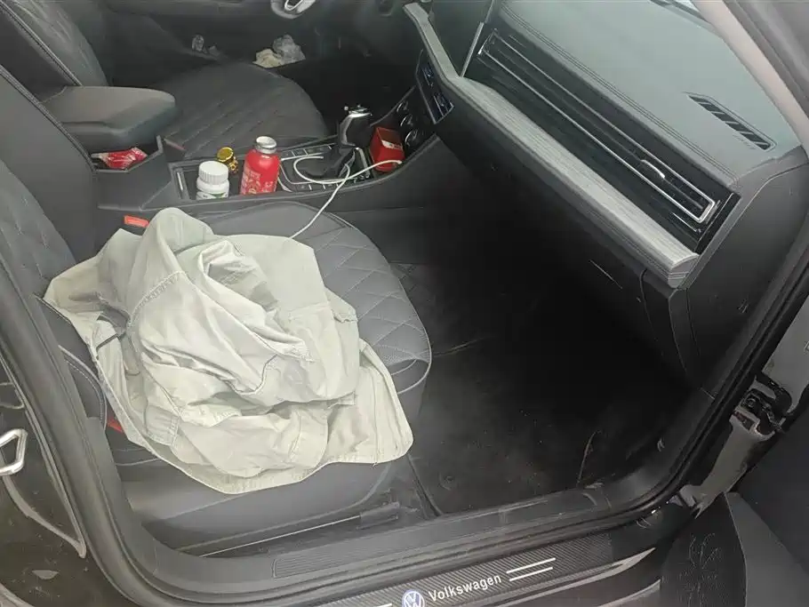 Volkswagen Sagitar 2025 300TSI DSG Surpass Edition фото 8
