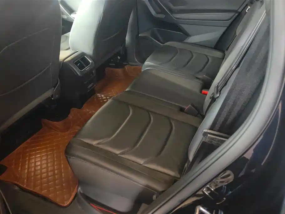 Volkswagen Tiguan L 2021 280TSI Automatic 2WD Smart фото 11