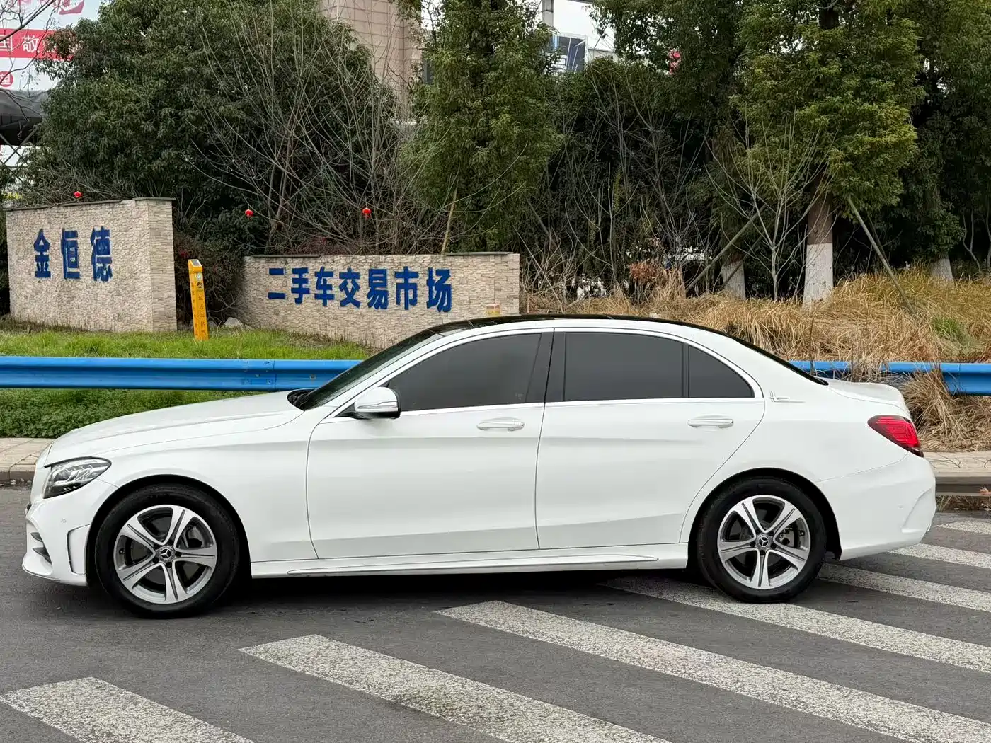 Mercedes-Benz C-Class 2019 C 260 L Sport фото 3
