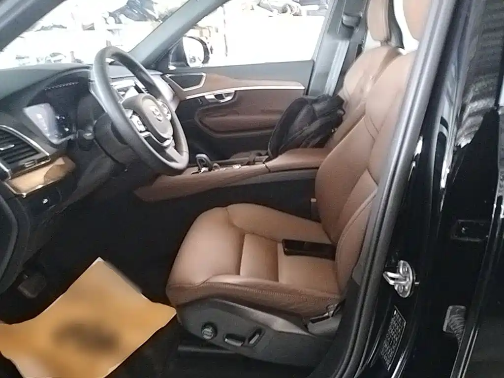 Photo 15 - Volvo XC90