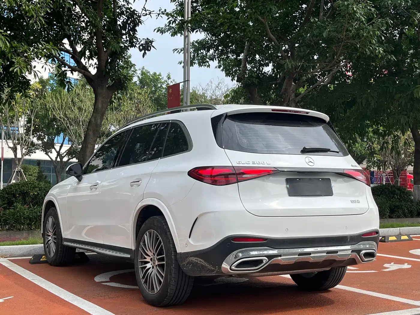 Mercedes-Benz GLC 2023 GLC 300 L 4MATIC Dynamic 7-Seater фото 7
