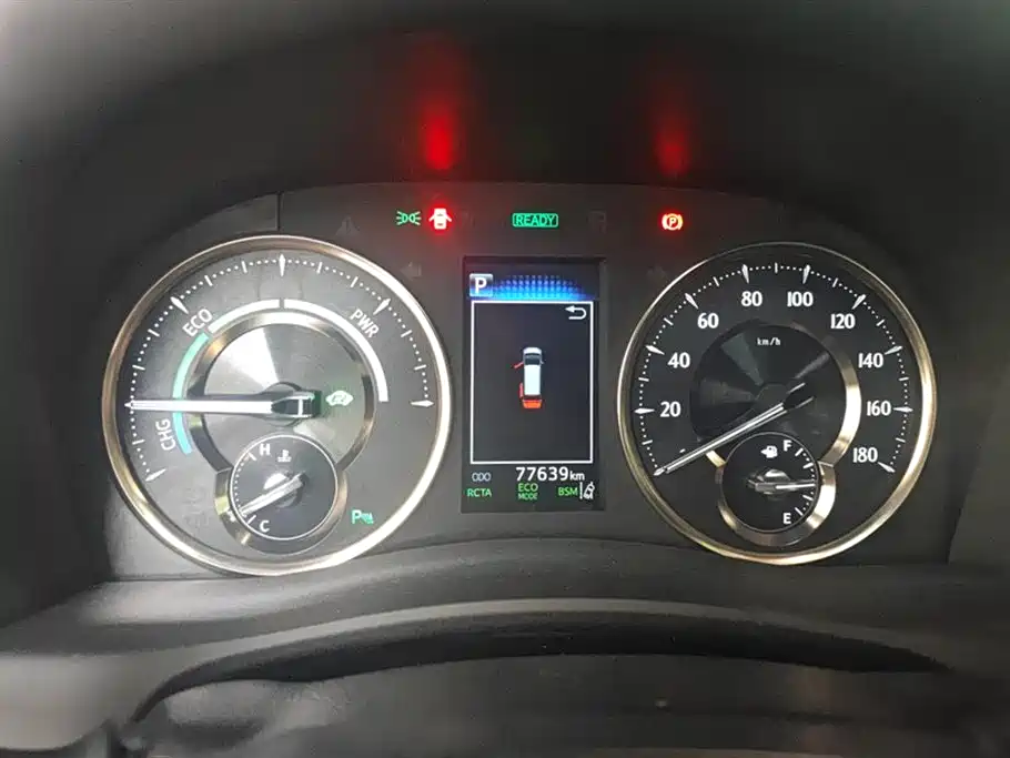 Toyota Alphard 2019 Hybrid 2.5L Luxury фото 14