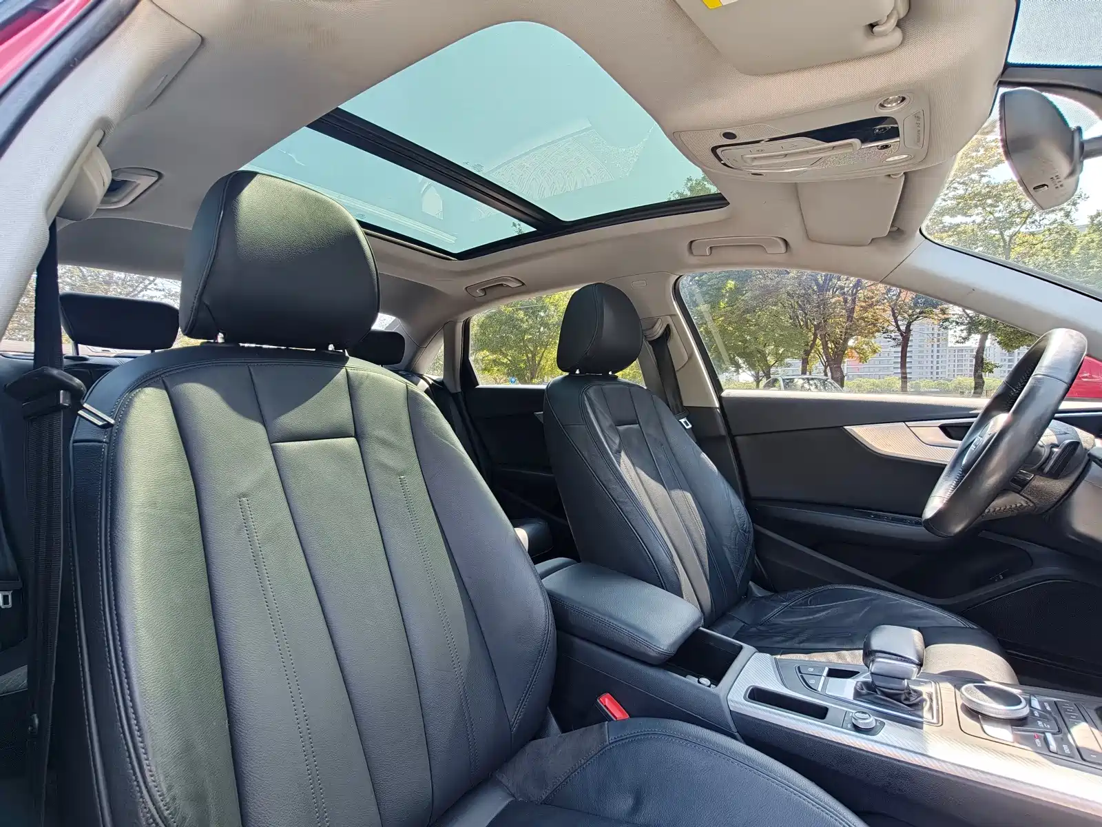 Фото 10 - Audi A4L