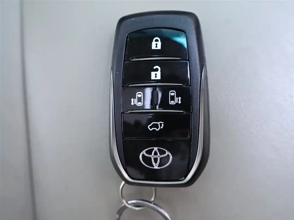 Toyota Previa 2007 3.5L 7-Seater Luxury фото 26