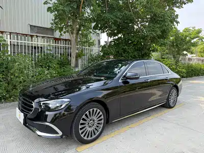 Mercedes-Benz E