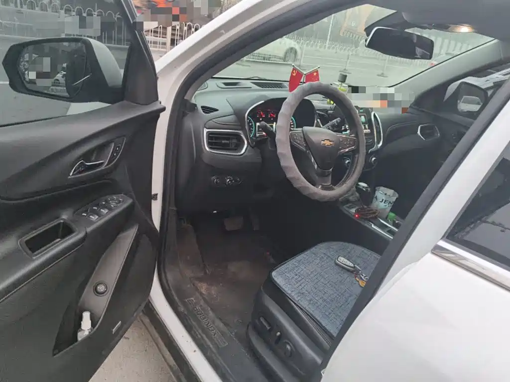 Chevrolet Equinox 2018 550T Automatic 4WD Guardian Edition фото 14