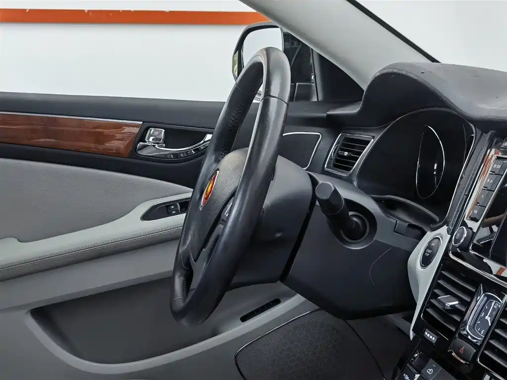 Hongqi H7 2015 3.0L Premium фото 22