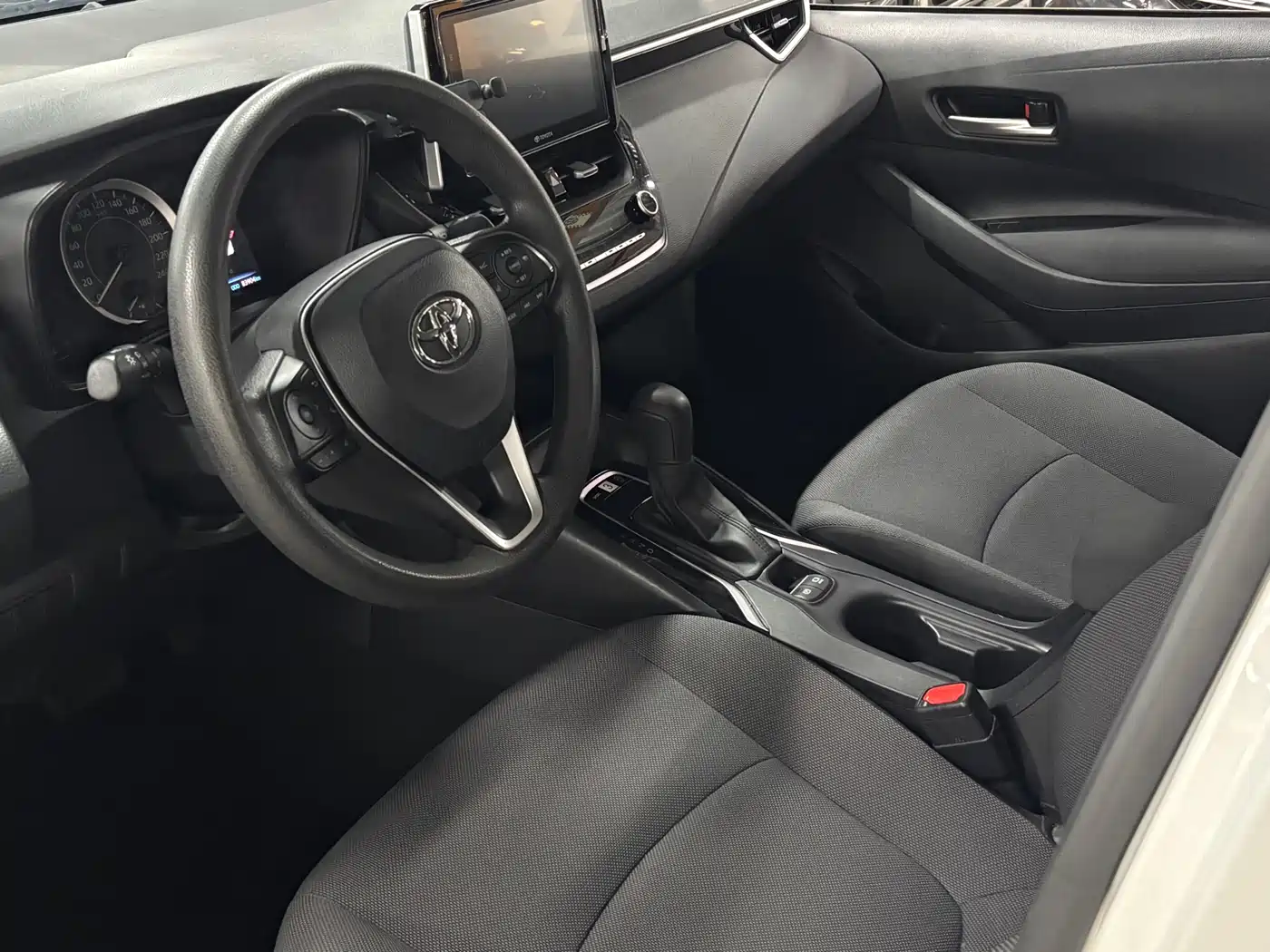 Toyota Corolla 2018 1.2T S-CVT GL Smart Edition фото 10