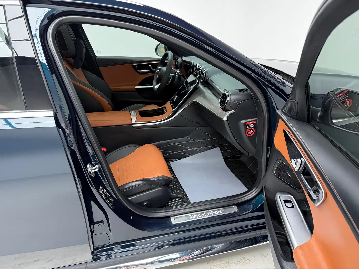 Mercedes-Benz C-Class 2023 Facelift II C 260 L Sport Edition фото 11