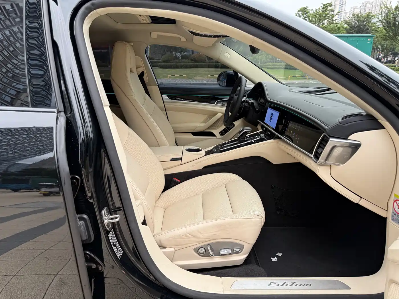 Porsche Panamera 2016 Panamera Executive Edition 3.0T фото 9
