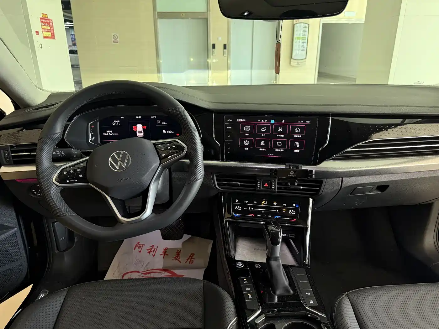Volkswagen Passat 2024 380TSI Dragon Glory Edition фото 4