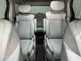 Фото 9 - Roewe iMAX8