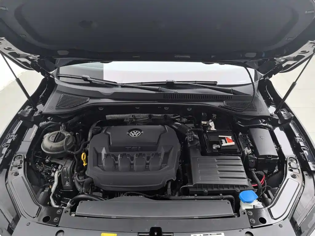 Photo 6 - Volkswagen Passat