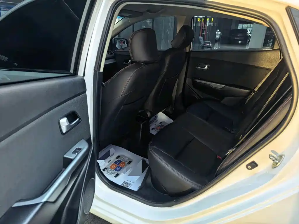 Kia K2 2016 2015 Sedan 1.4L AT GLS