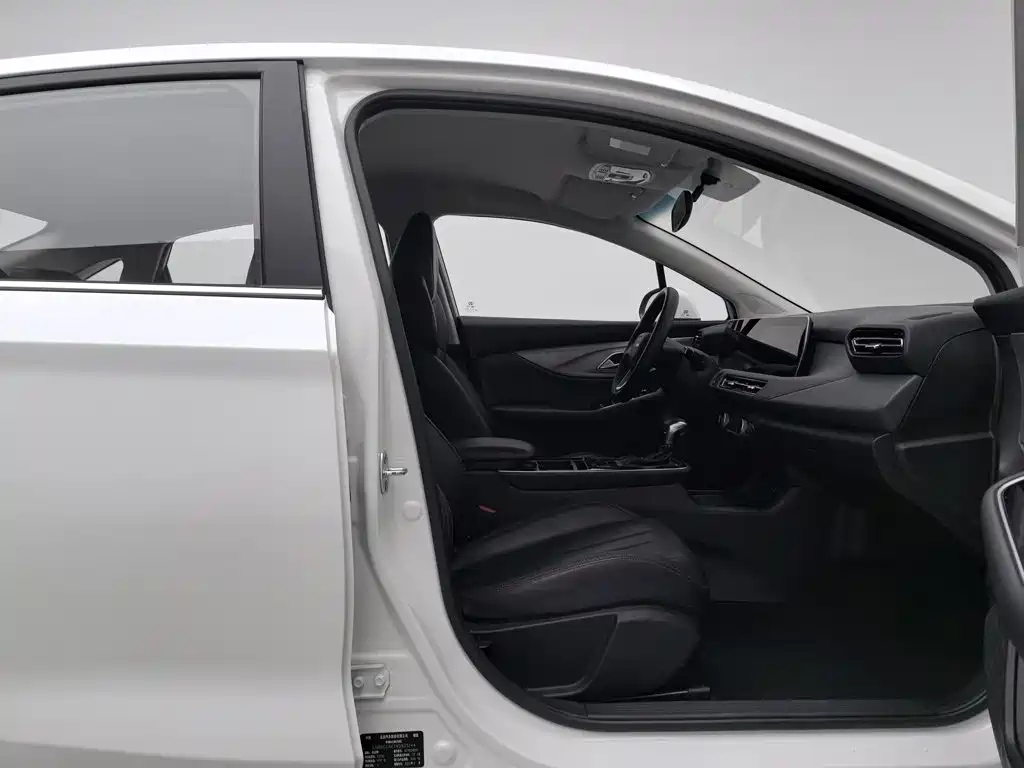 BAIC Beijing U5 PLUS 2021 2021 1.5L CVT Luxury Edition