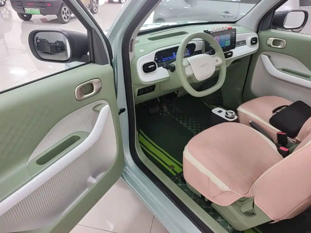 Фото 16 - Geely Galaxy Panda