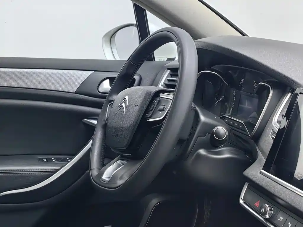 Photo 22 - Citroën C5