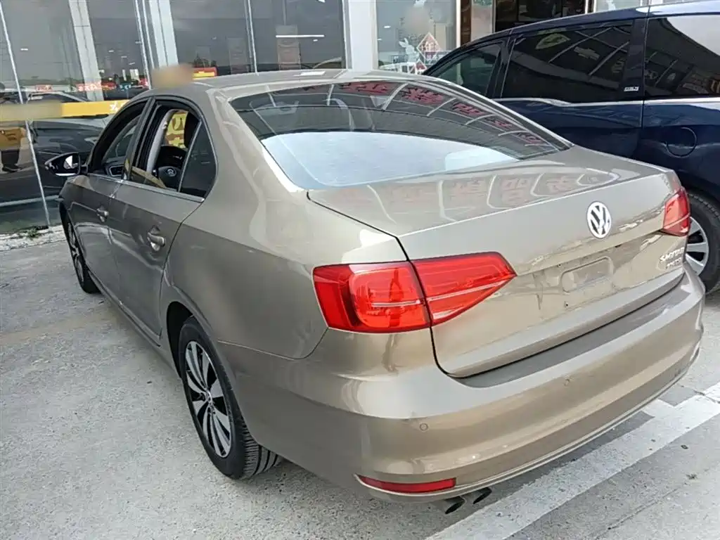 Volkswagen Sagitar 2017 230TSI Automatic Comfort фото 5