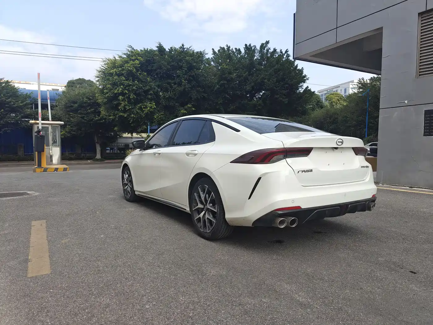 GAC Trumpchi Trumpchi Emkoo 2021 270T DCT J16 Edition фото 23
