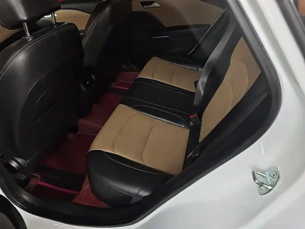 Chevrolet Monza 2020 320 Auto Comfort Edition фото 17