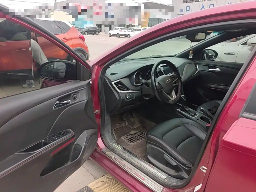 Chevrolet Monza 2019 2019 RS 330T Auto Smooth Edition China VI