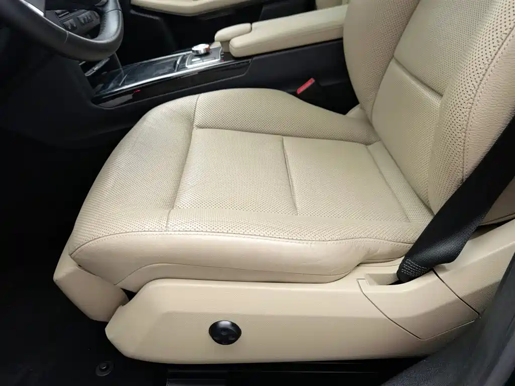 Mercedes-Benz E-Class 2013 E 300 L Fashion фото 20
